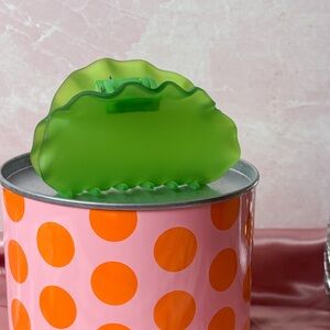 NWOT Chunks Green Leaf Hair Claw Clip